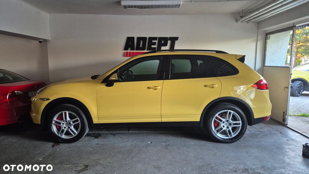 Porsche Cayenne Turbo - 4