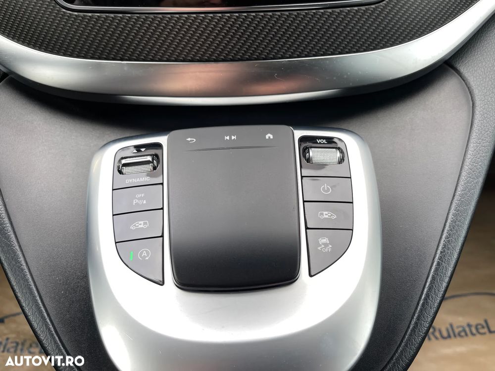 Mercedes-Benz V 300 d Lang 4Matic 9G-TRONIC Exclusive - 32