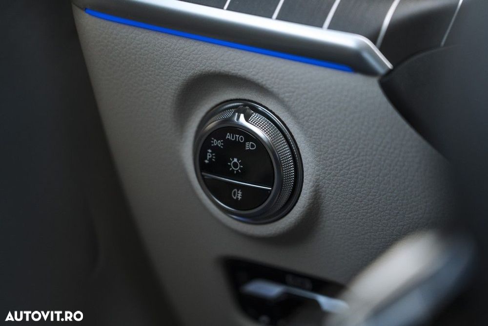 Mercedes-Benz CLE 300 4MATIC Aut. MHEV - 24