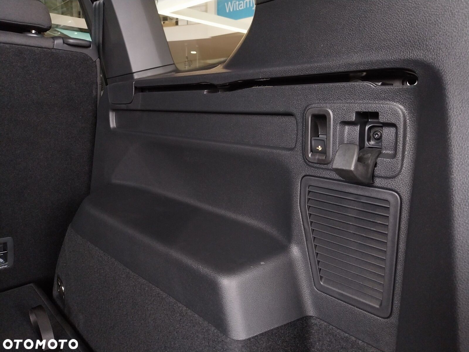 Volkswagen Touran - 15