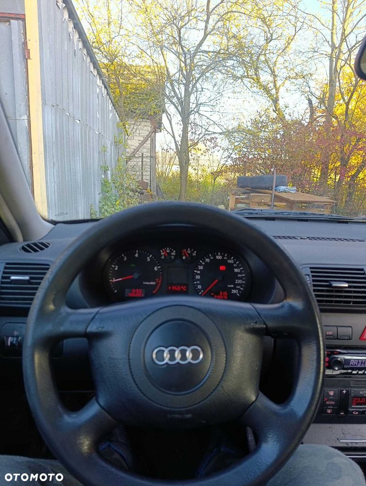 Audi A3 Sportback - 4