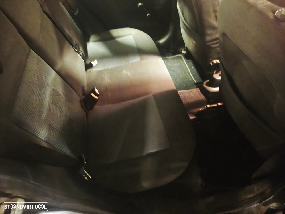 Ford Fiesta 1.25 Trend - 16