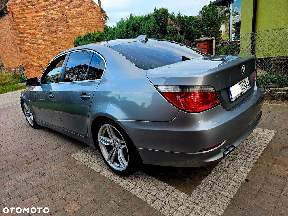 BMW Seria 5 525d - 4