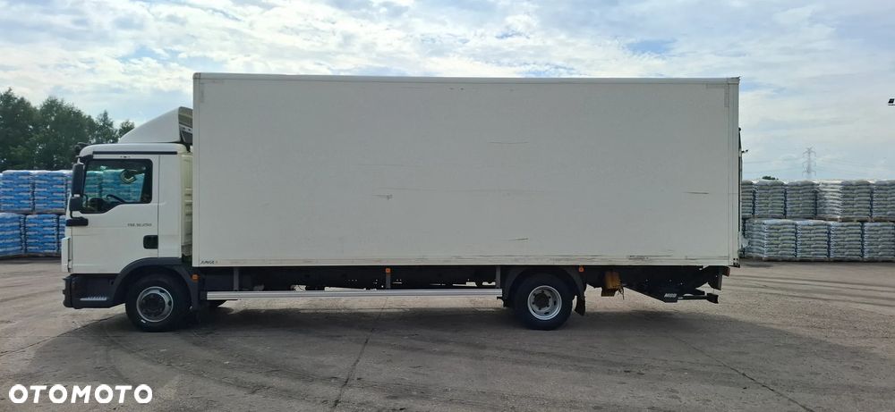 MAN TGL 12.250 - 8