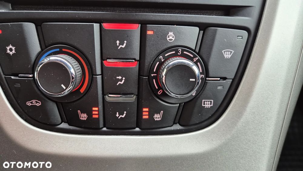 Opel Astra 1.7 CDTI Cosmo S&S - 11