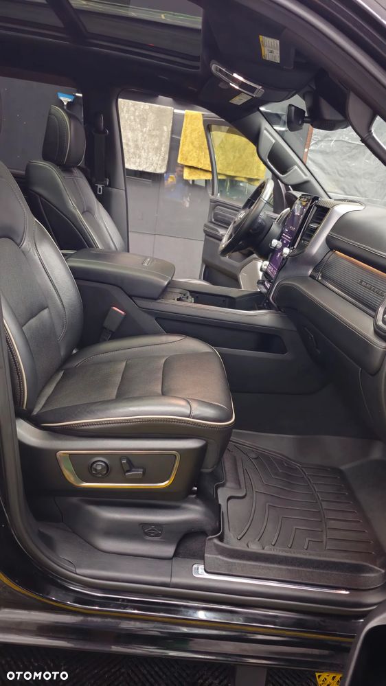RAM 1500 Crew Cab Limited - 27