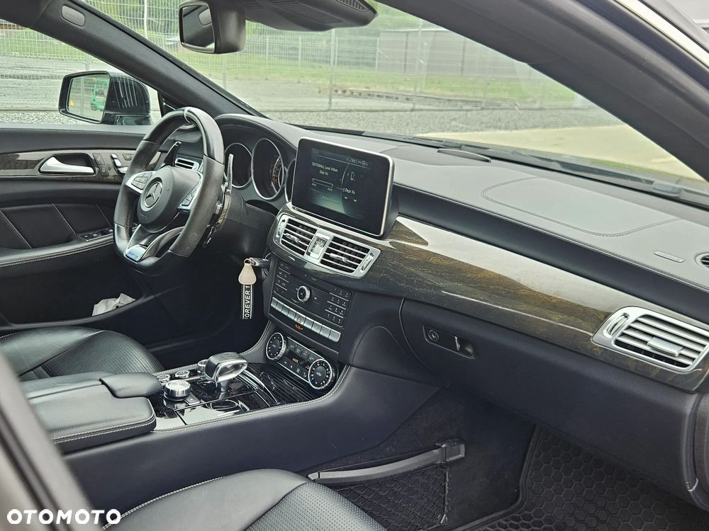 Mercedes-Benz CLS - 34