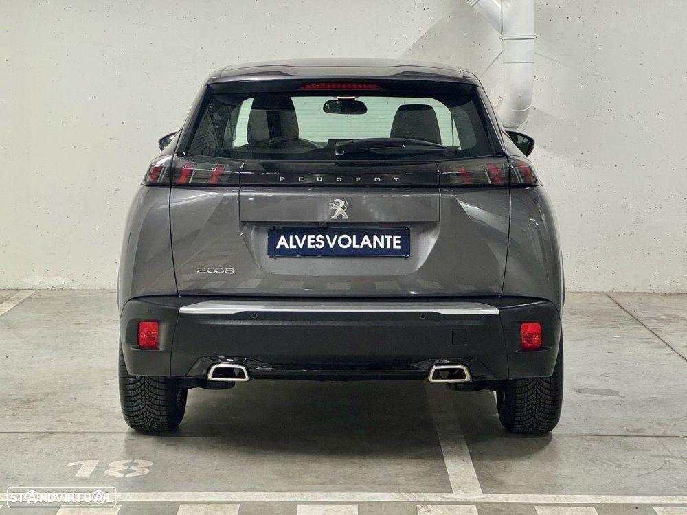 Peugeot 2008 1.2 PureTech Active Pack EAT8 - 5