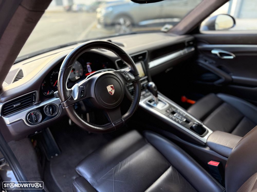 Porsche 911 (991) Carrera S PDK - 18