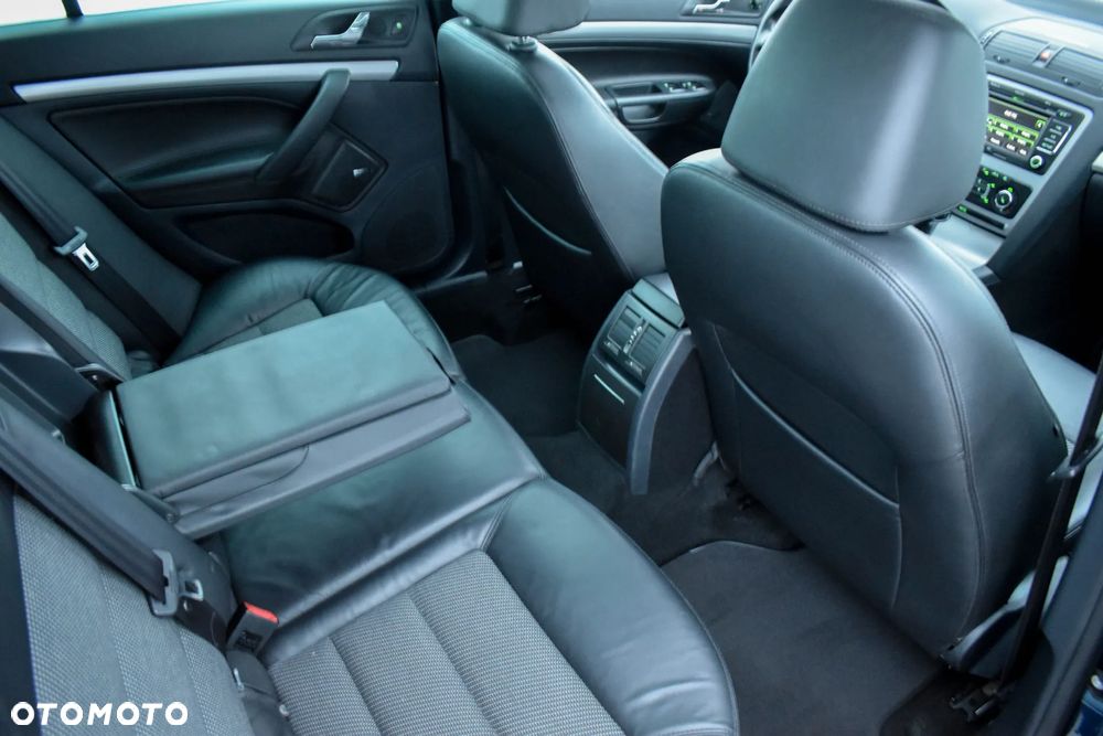 Skoda Octavia 1.4 TSI Elegance DSG - 35