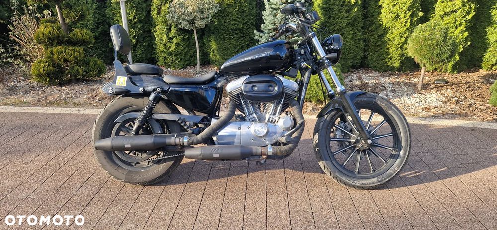 Harley-Davidson Sportster Roadster 883R - 12