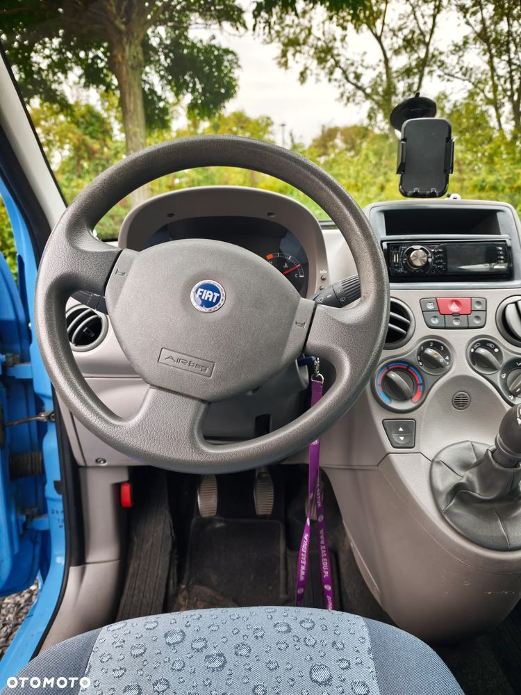 Fiat Panda 1.1 Active dla kobiet - 15