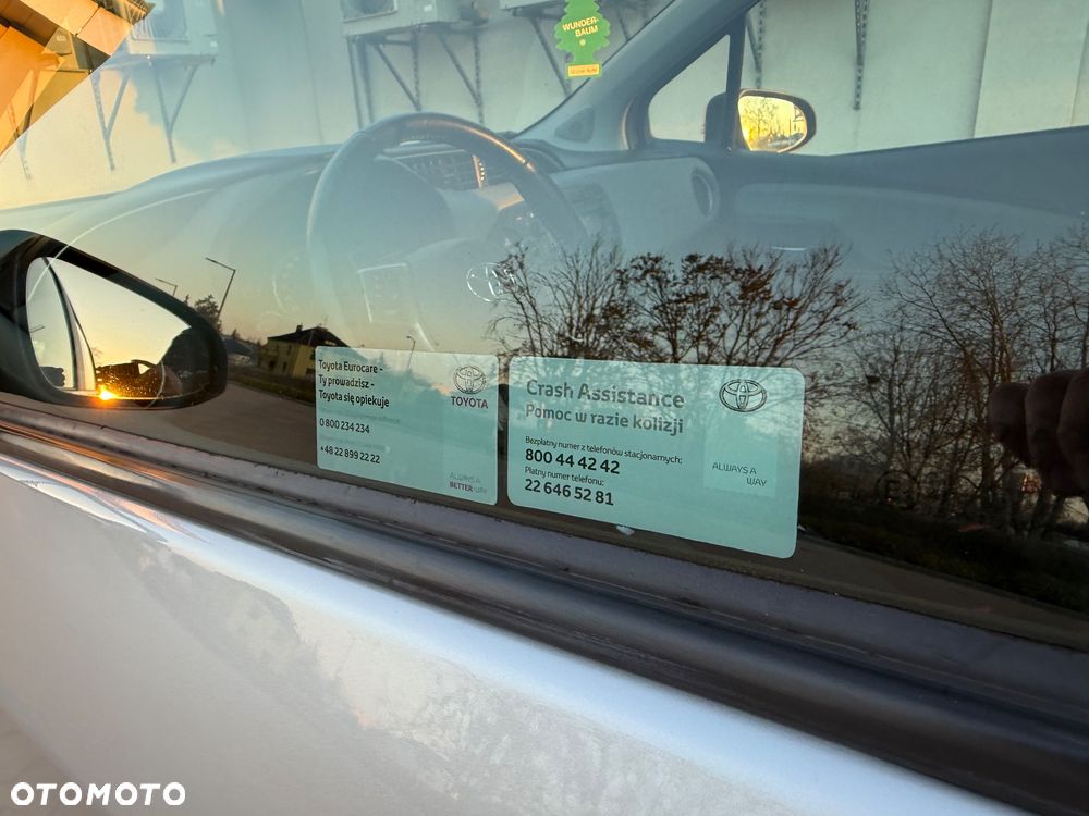 Toyota Yaris 1.33 Luna - 27