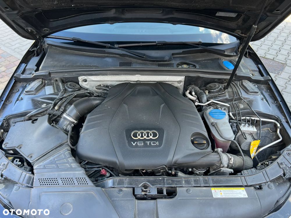 Audi A4 Avant 3.0 TDI DPF multitronic S line Sportpaket - 13