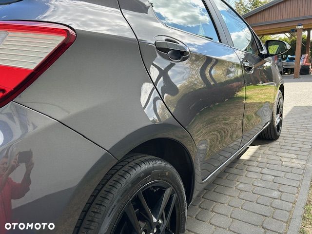 Toyota Yaris 1.5 Premium CVT - 14