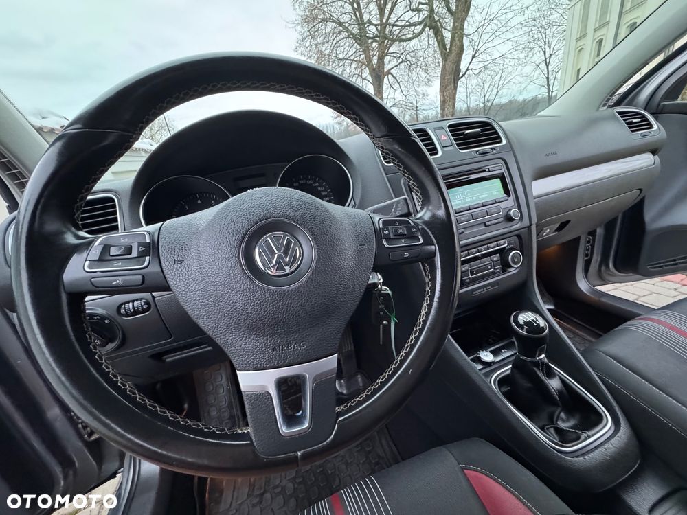 Volkswagen Golf - 18