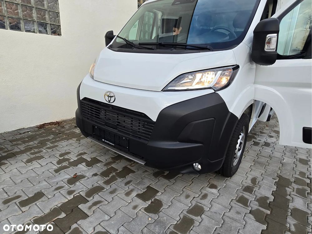 Toyota Proace Max Kontener - 3