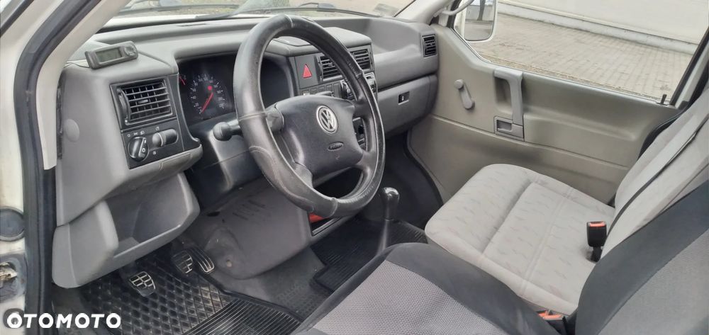 Volkswagen Transporter - 14