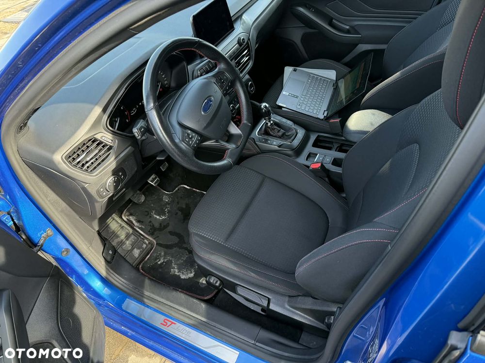 Ford Focus 1.0 EcoBoost ST-Line - 10