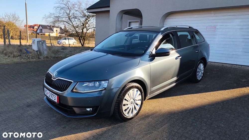 Skoda Octavia 2.0 TDI DSG Ambition - 37