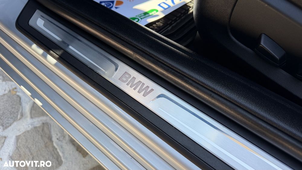 BMW Seria 5 520d xDrive AT - 34