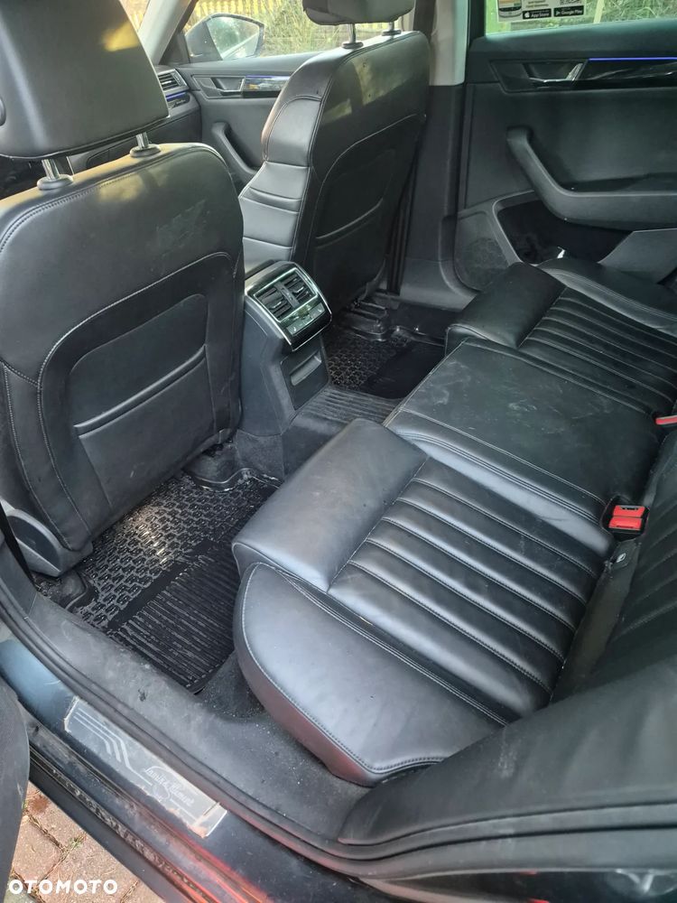 Skoda Superb 2.0 TDI L&K DSG - 8