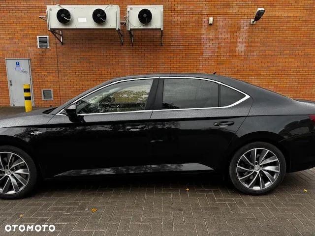 Skoda Superb 2.0 TSI 4x4 L&K DSG - 4