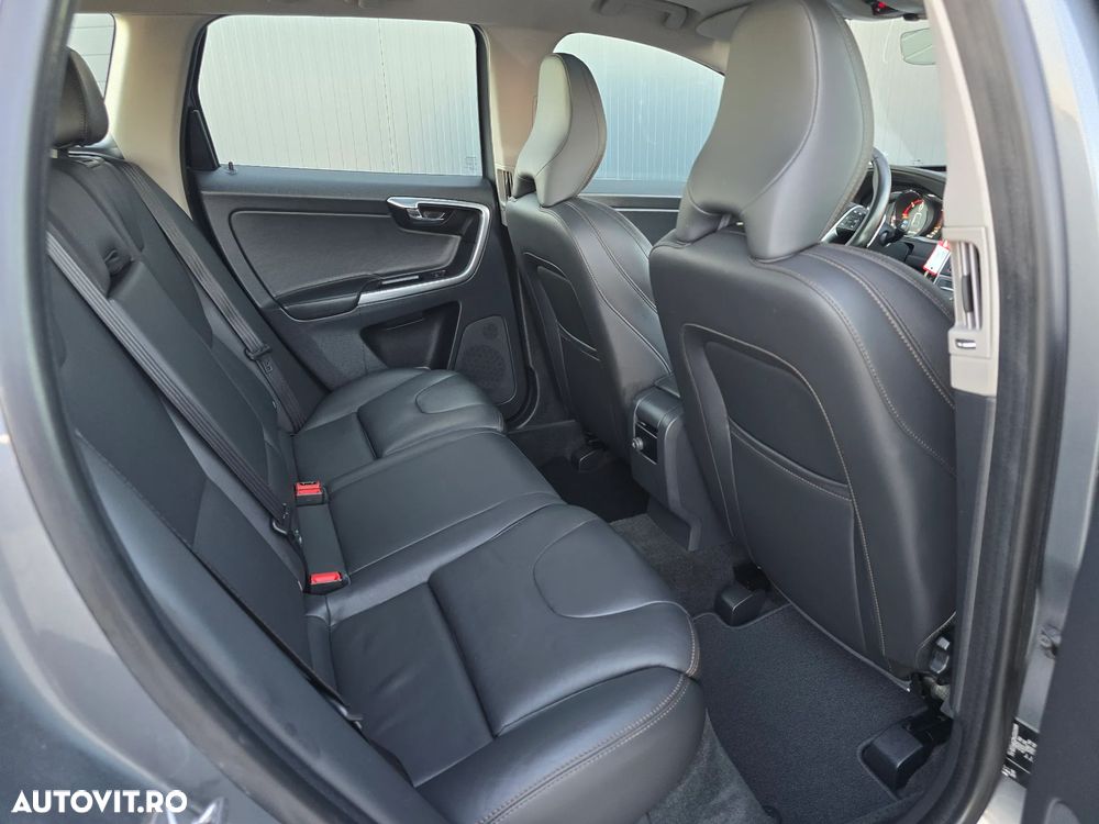 Volvo XC 60 - 8