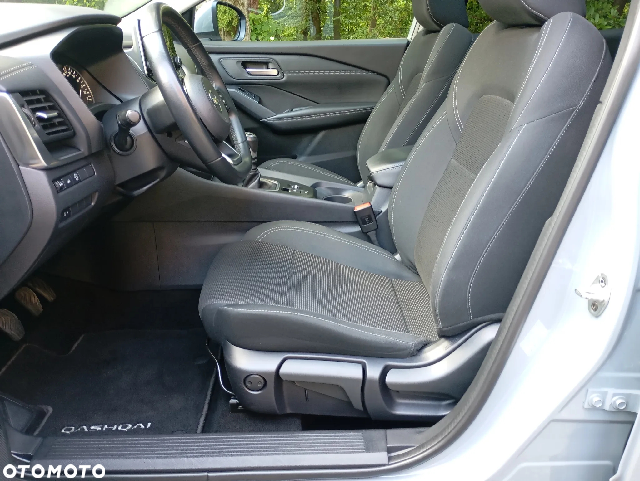 Nissan Qashqai 1.3 DIG-T MHEV N-Connecta - 6