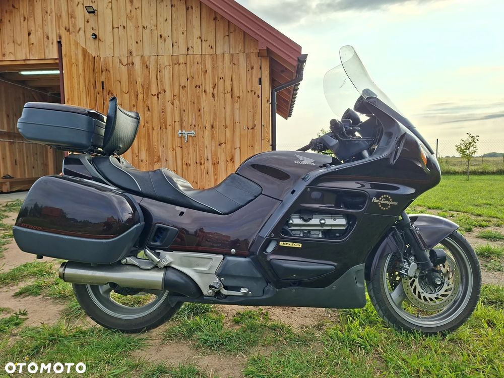 Honda ST - 1