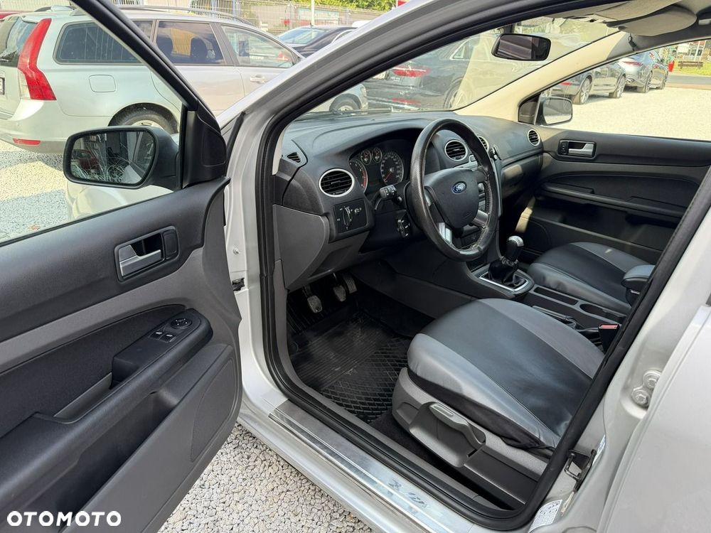 Ford Focus - 8