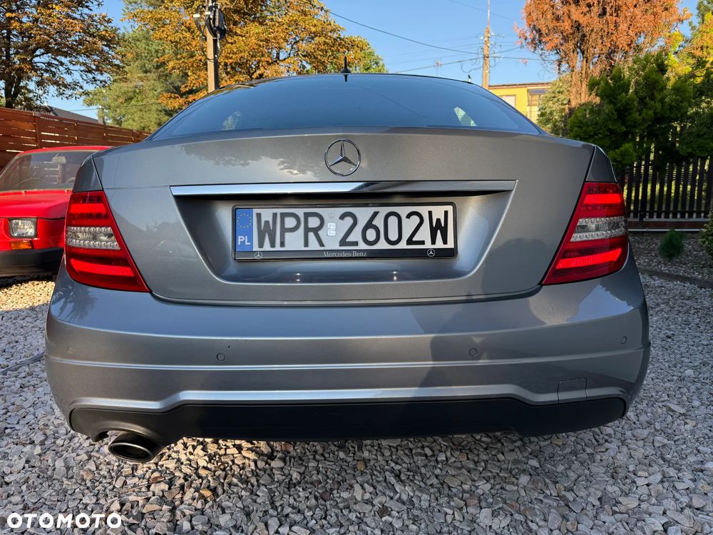 Mercedes-Benz Klasa C 200 (BlueEFFICIENCY) 7G-TRONIC Avantgarde - 7