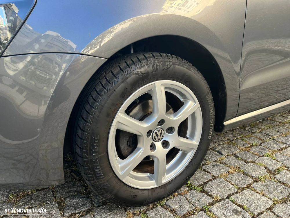VW Polo 1.2 Confortline - 24
