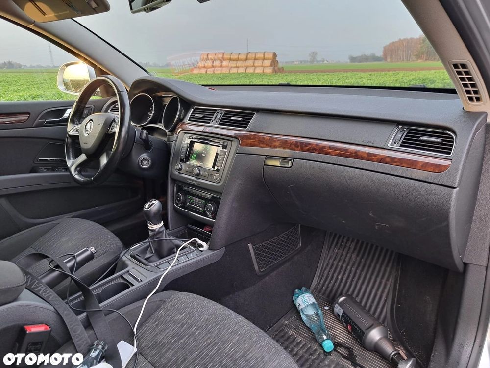 Skoda Superb 2.0 TDI Platinum Outdoor - 17