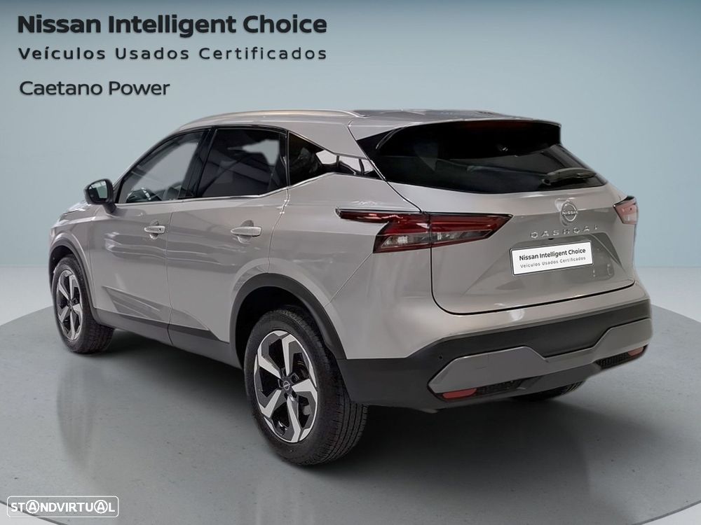 Nissan Qashqai 1.3 DIG-T N-Connecta LED+SKY Xtronic - 3