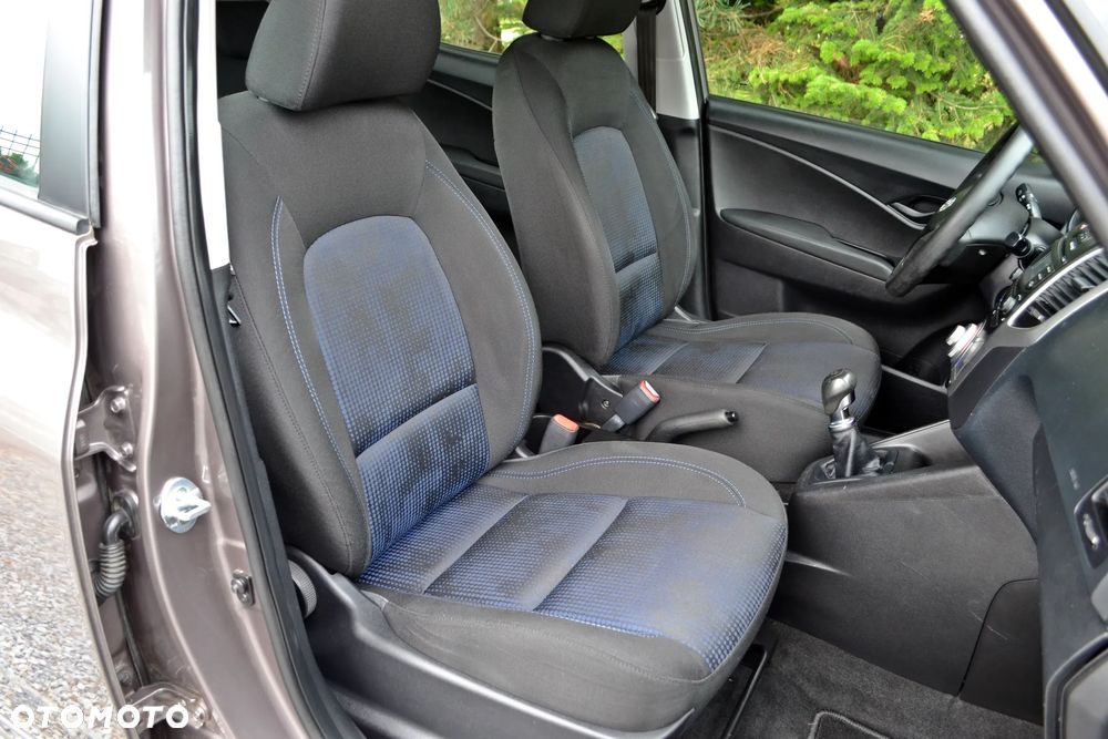 Hyundai ix20 - 27