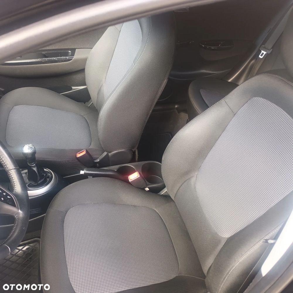 Hyundai i20 1.2 Intro Edition - 25