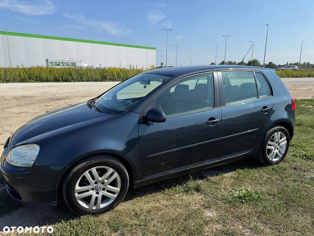 Volkswagen Golf V 1.9 TDI Comfortline - 1