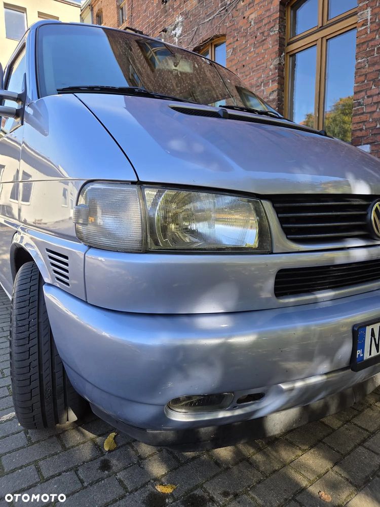 Volkswagen Caravelle - 20