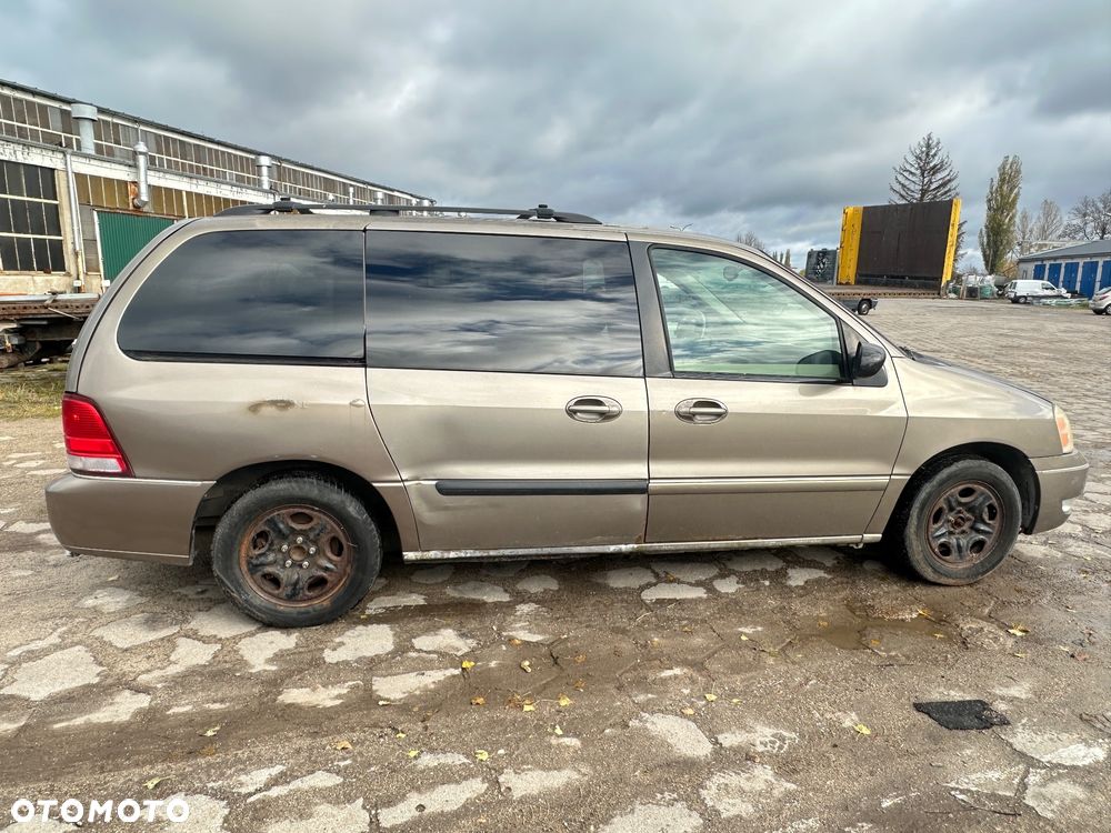 Ford Freestar - 6