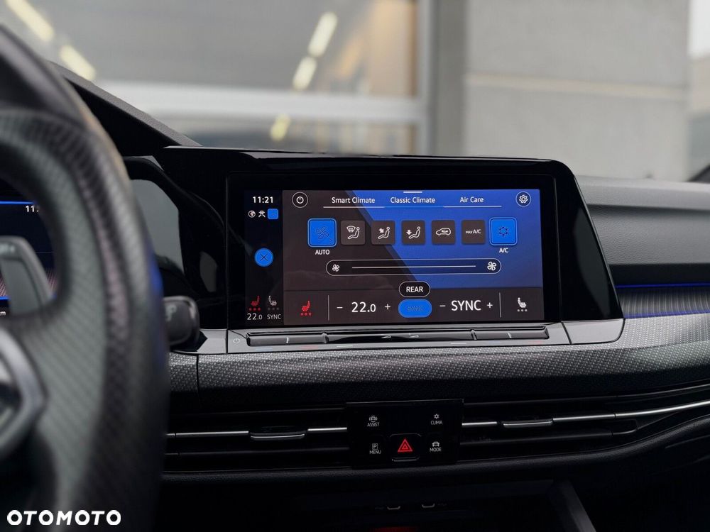 Volkswagen Golf - 23