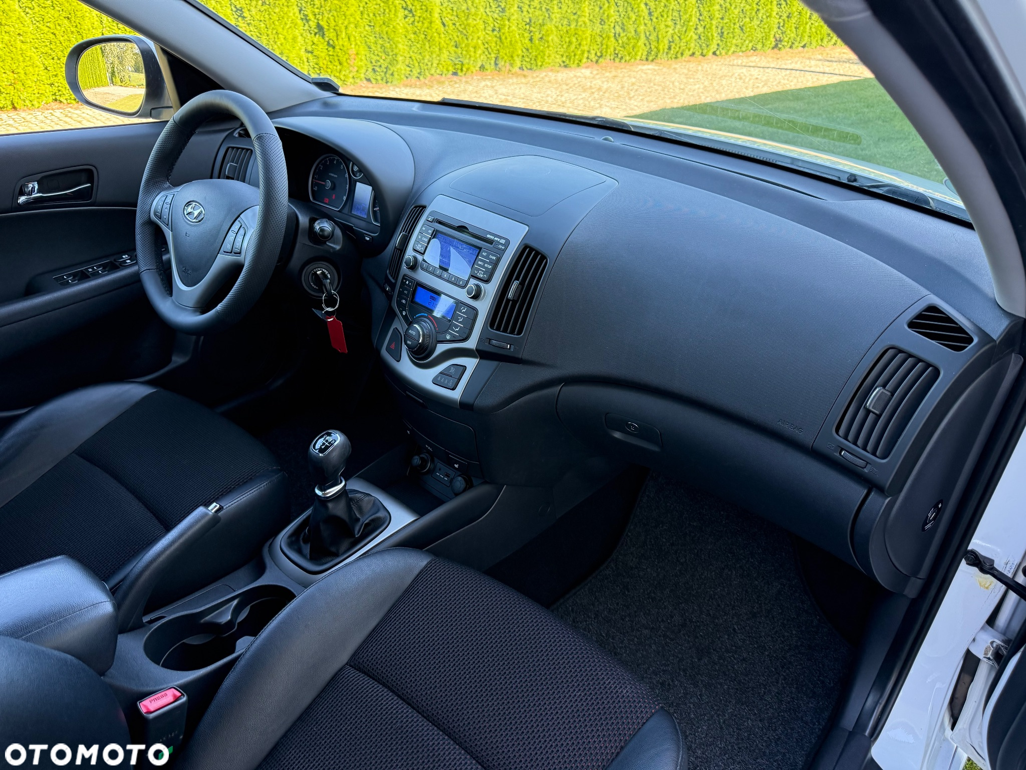 Hyundai i30 1.4 Comfort World Cup - 11