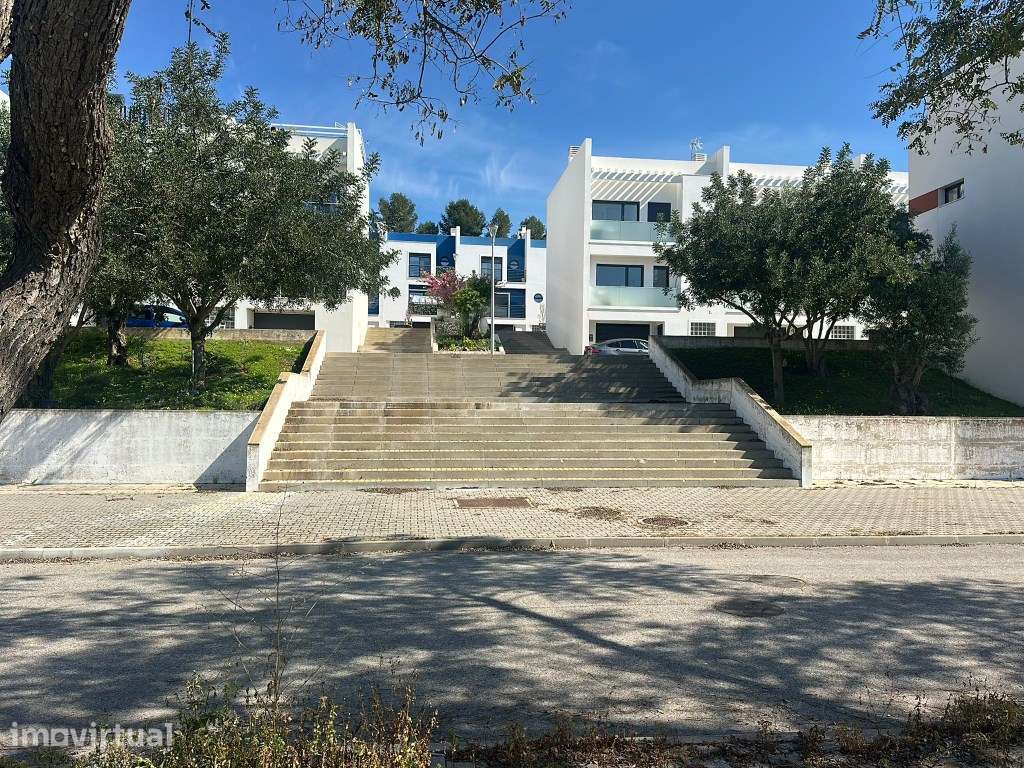 Lote de terreno urbano com área bruta de construção de 360m² em Cas... - Grande imagem: 3/15