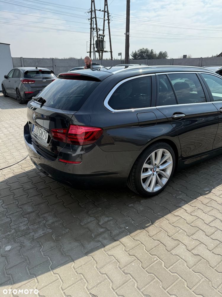 BMW Seria 5 520d xDrive - 7