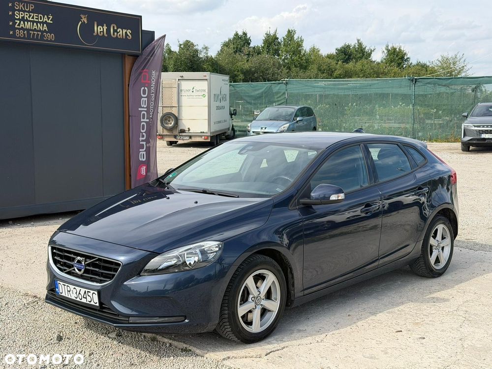 Volvo V40, 2014