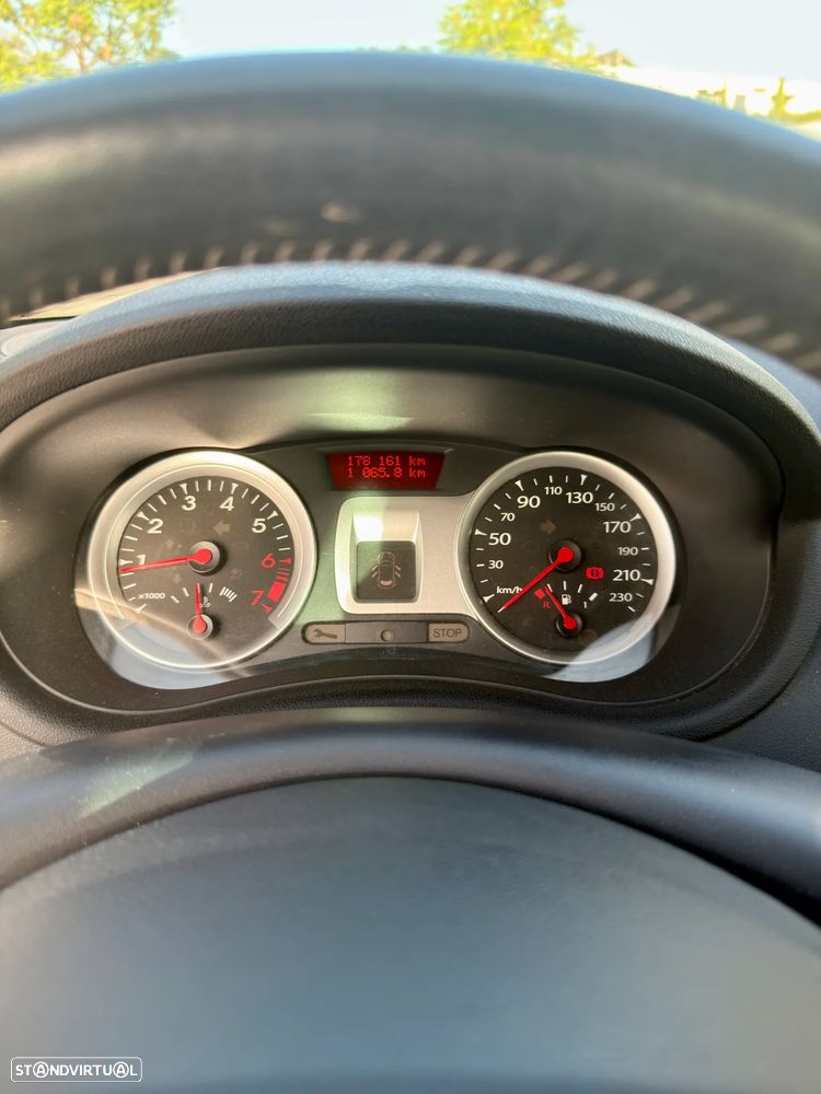 Renault Clio 1.2 TCE Dynamique S - 18