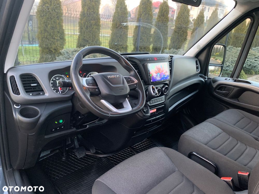 Iveco Daily 35S18 Pneumatyka Hi-MATIC Laweta / Autolaweta Pomoc drogowa Kamera cofania - 29