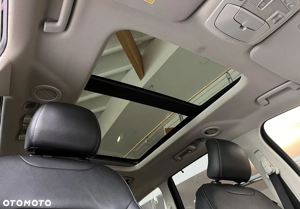 Ford Galaxy 2.0 TDCi Titanium PowerShift - 9