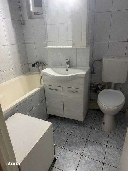Proprietar ofer spre inchiriere apartament cu 3 camere — fotografia 3