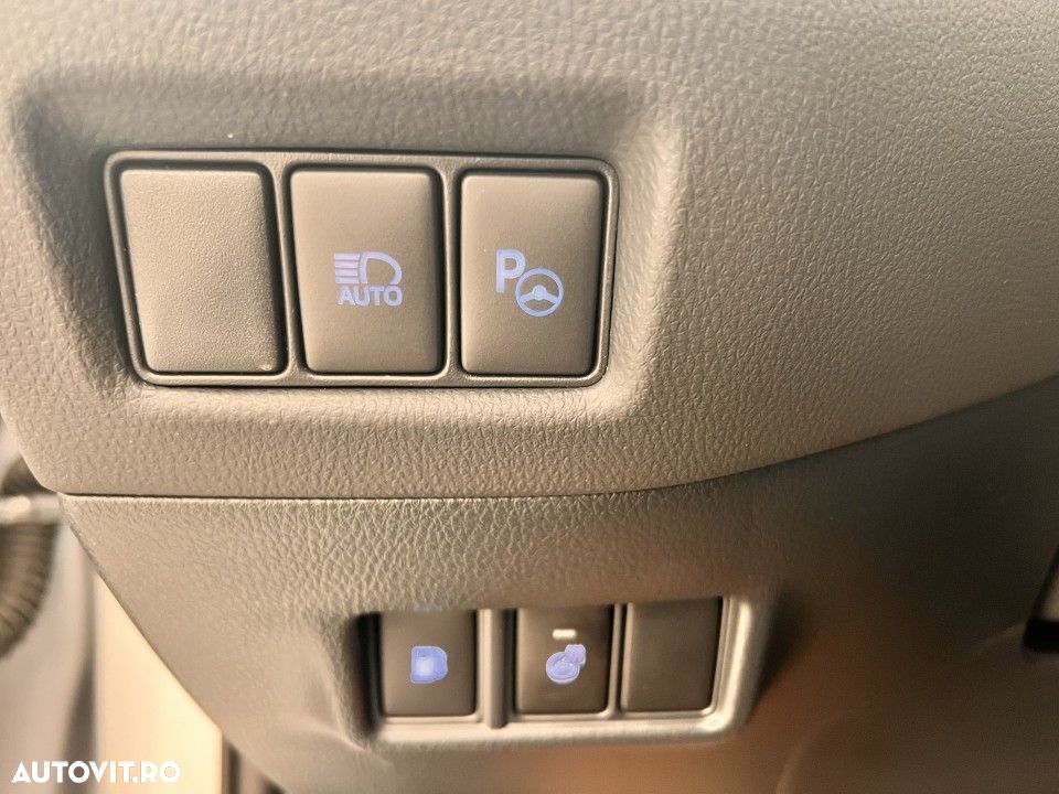 Toyota C-HR - 12